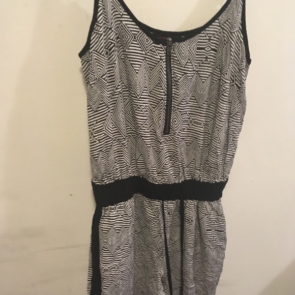 Material Girl | Jumpsuit / Romper - Picture 2 of 7